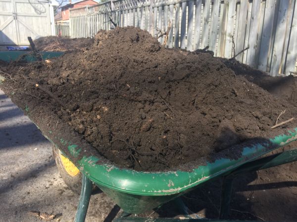 Residential Dirt Delivery in Traverse City
